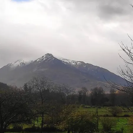 Casa vacanze Ca Rifo, En Asturias, Puerta De Somiedo A Orillas Del Rio Narcea Barcena
