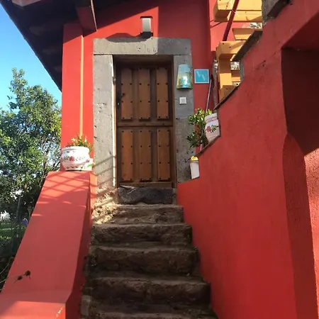 Casa vacanze Ca Rifo, En Asturias, Puerta De Somiedo A Orillas Del Rio Narcea Barcena