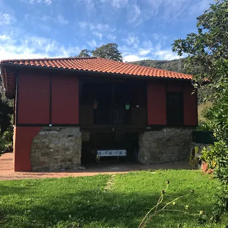 Ca Rifo, En Asturias, Puerta De Somiedo A Orillas Del Rio Narcea *