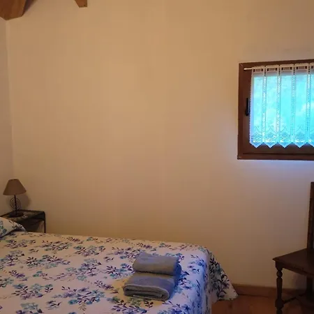 Ca Rifo, En Asturias, Puerta De Somiedo A Orillas Del Rio Narcea