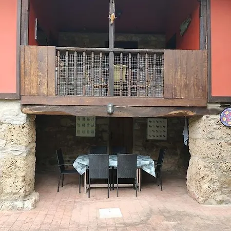Casa vacanze Ca Rifo, En Asturias, Puerta De Somiedo A Orillas Del Rio Narcea Barcena
